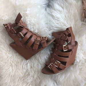 BROWN wedges